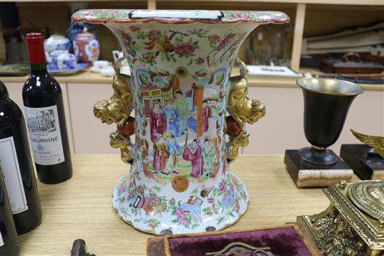 A Chinese famille rose stand, 19th century Height 34cm